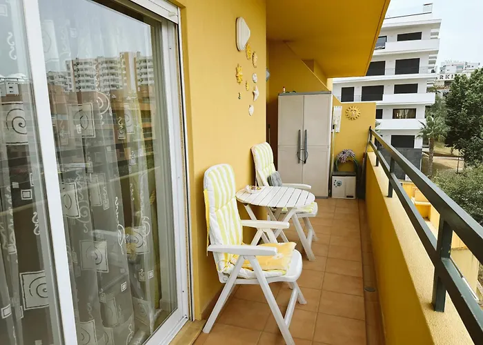 Plaza Real - Silhueta Citadina Apartament *