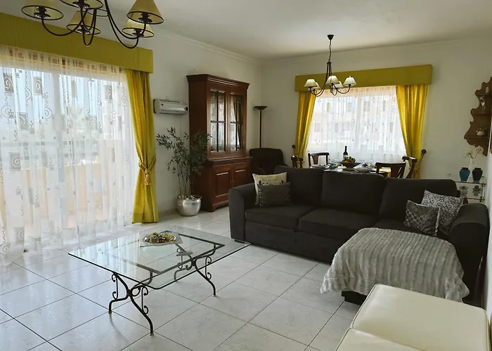 Apartamento Plaza Real - Silhueta Citadina *